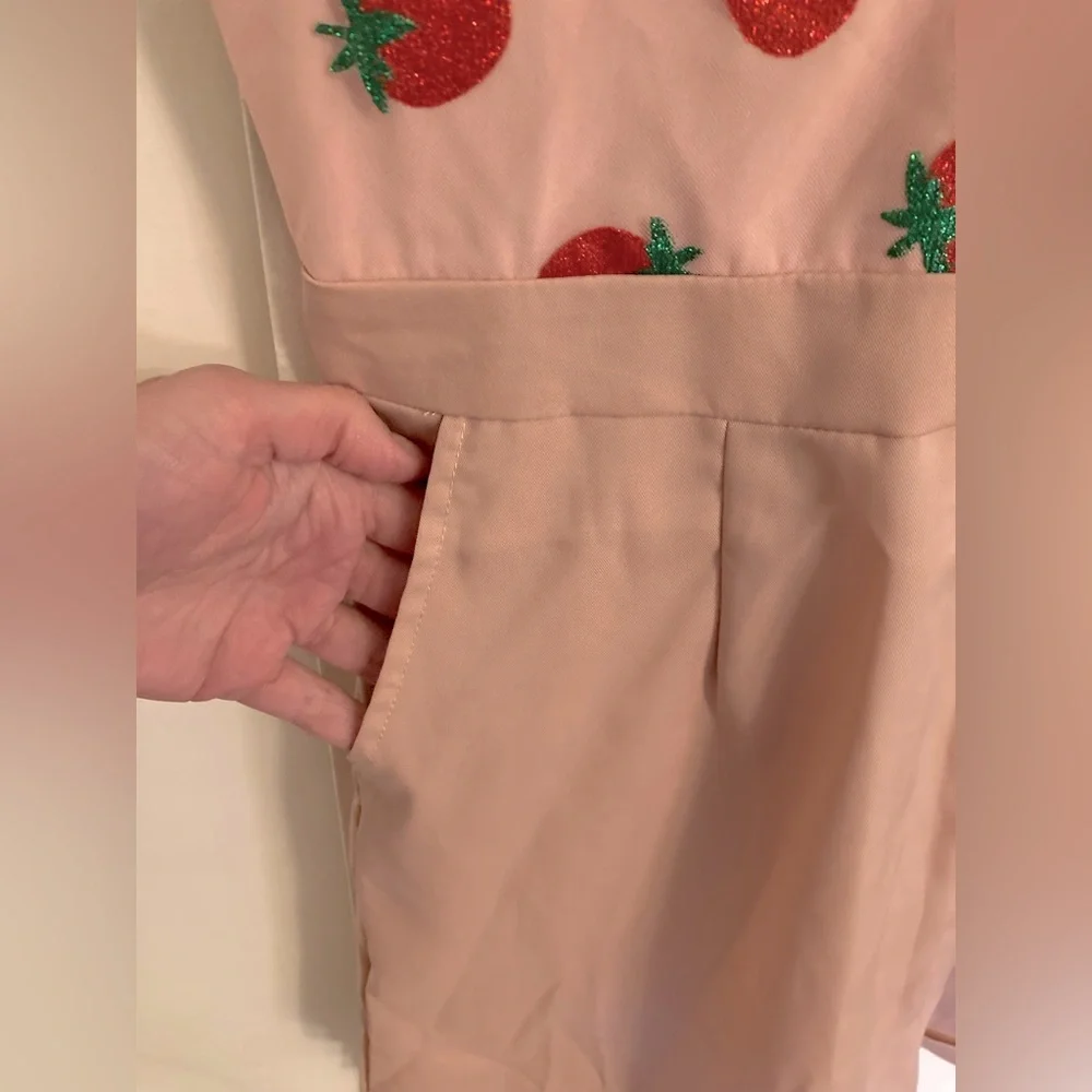 Strawberry Pinup romper Retro Stage! Pink! Viva Las Vegas. NWT. With pockets!! - Picture 4 of 11